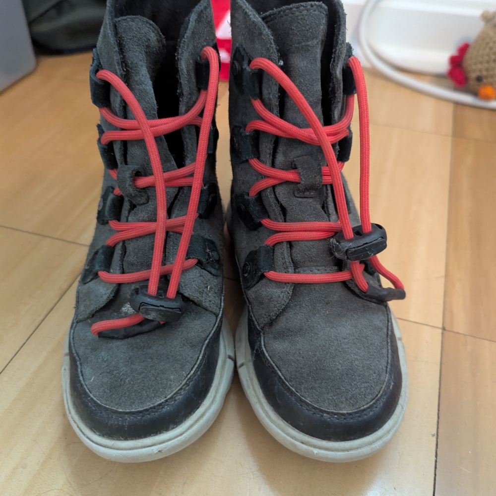 Gray and Black Boots with Red Laces